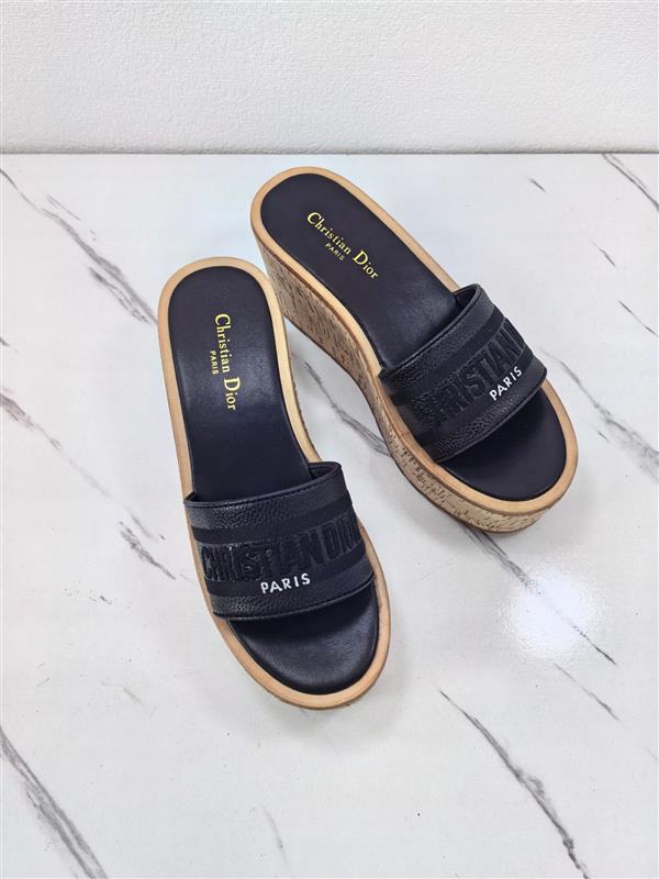 20251128184319640 270